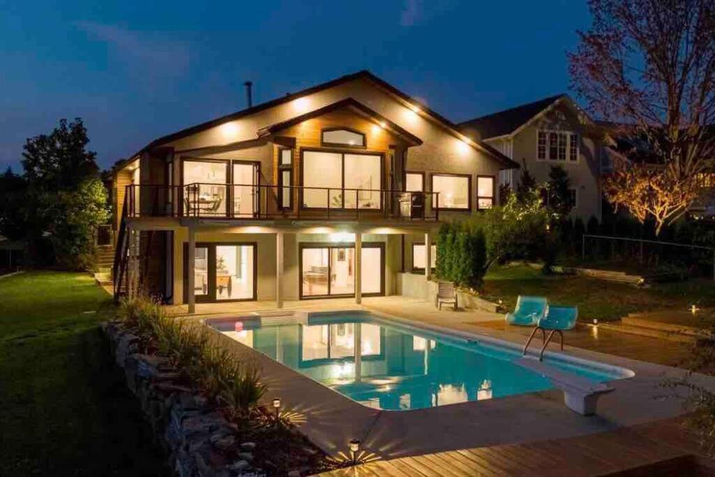 Luxurious 5 Bedroom House With Pool & Sauna West Kelowna Exteriör bild