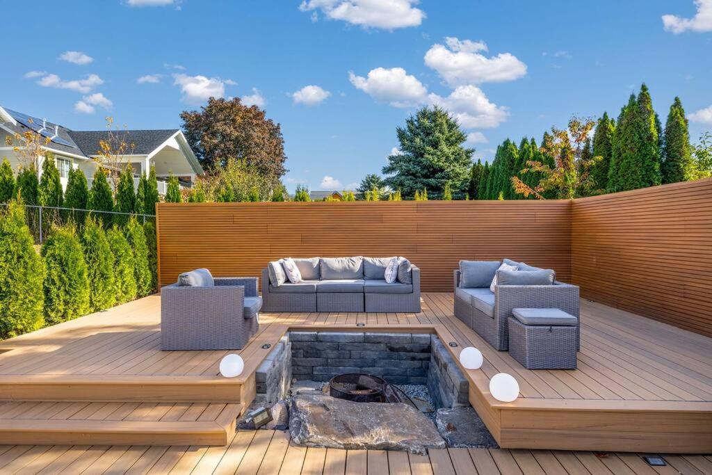 Luxurious 5 Bedroom House With Pool & Sauna West Kelowna Exteriör bild